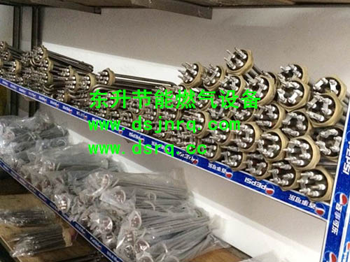 大香蕉手机在线香蕉视频成人器倉庫一角